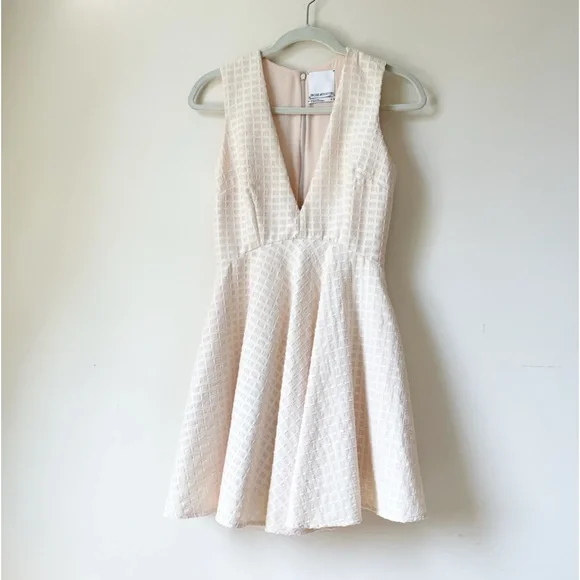 Prose & Poetry Dresses | Prose & Poetry Cream/Light Pink V-Neck Sleeveless Flare Dress | Color: Cream/Pink | Size: S | Happyhurricane's Closet